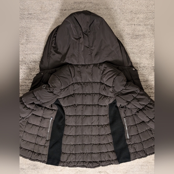 Calvin Klein down filled winter jacket - Picture 6 of 10